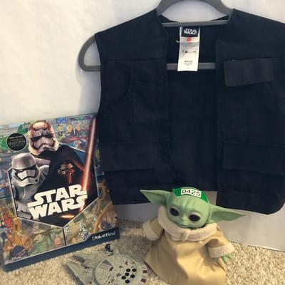 Star Wars Childâ€™s Vest, Book, The Child, M Falcon