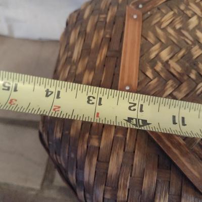 Rattan Weave Large Lidded Basket