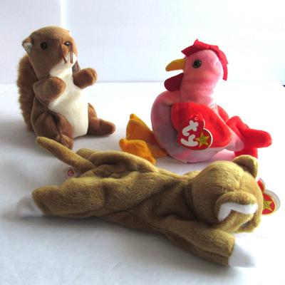 Lot 359: 3 Older Beanie Babies