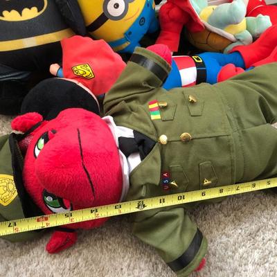 Collectible Plush Toys / Stuffed Characters