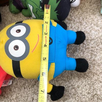 Collectible Plush Toys / Stuffed Characters