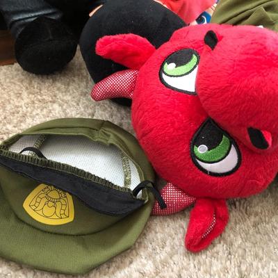 Collectible Plush Toys / Stuffed Characters