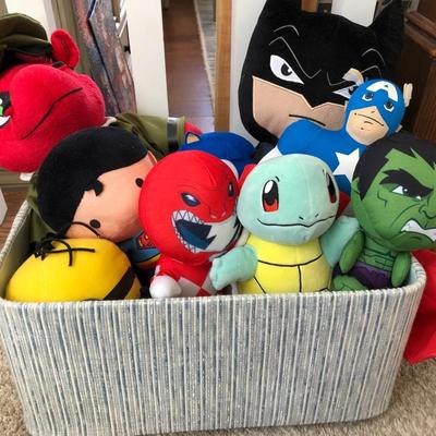 Collectible Plush Toys / Stuffed Characters