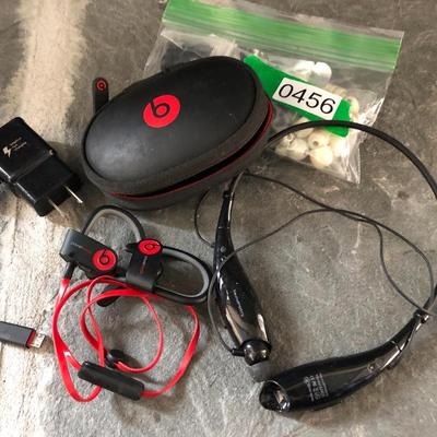 BEATS, SoundPeats, Super Tips & Samsung Charger