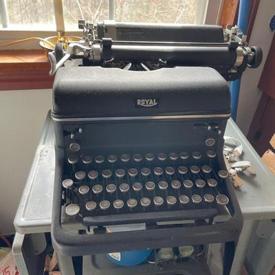 Vintage Royal Typewriter with Stand/Table