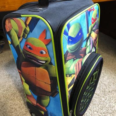Childâ€™s Teenage Mutant Ninja Turtle Travel case with wheels