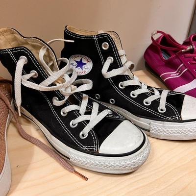 Mixed Lot Womenâ€™s Shoes Sz 6