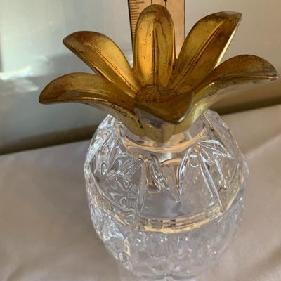 Glass pineapple jar with lid