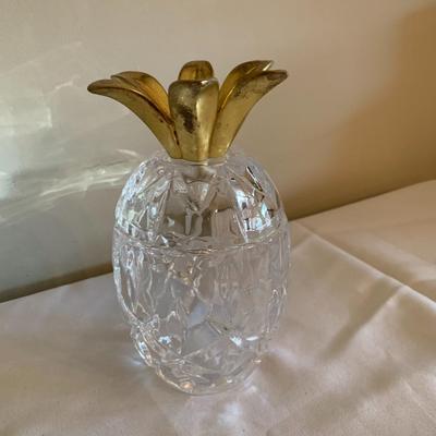 Glass pineapple jar with lid