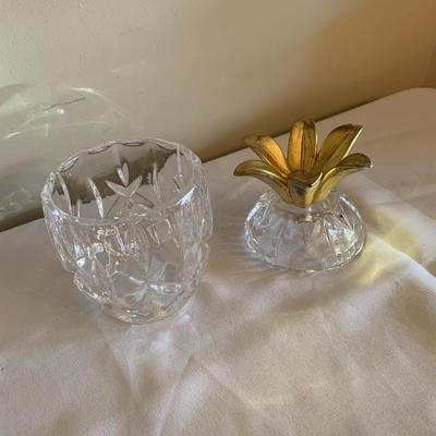 Glass pineapple jar with lid