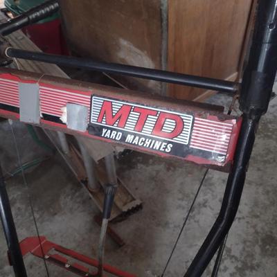 MTD Yard Machine 5HP 22" Power Snow Blower