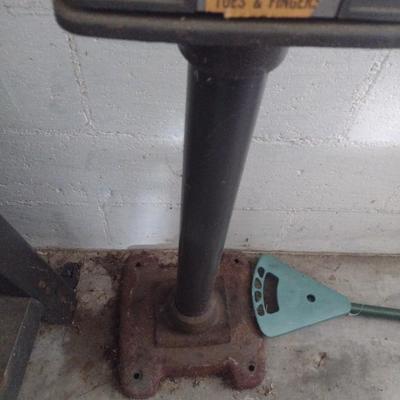 Craftsman Double Wheel Grinder on Metal Post Stand