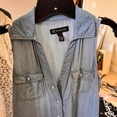 Big Lot Womenâ€™s Pants Casual Tops Sz. XS-M