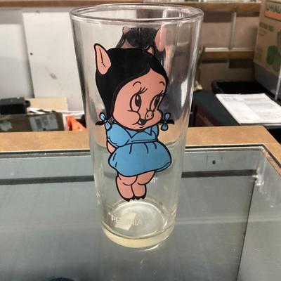 Petunia pig, 1973 Pepsi glass
