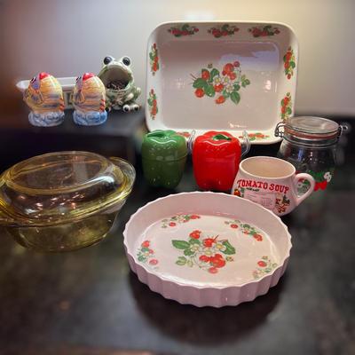 Fun Mixed Lot Kitchen Items