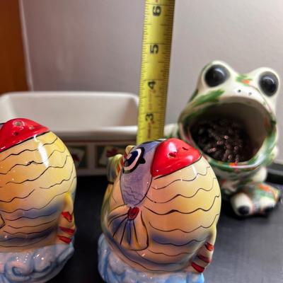 Fun Mixed Lot Kitchen Items