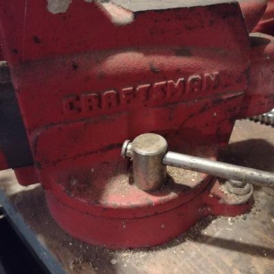 Craftsman 4" Benchtop Vise