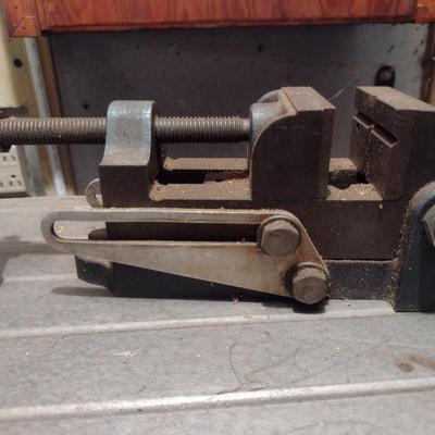 Adjustable Angle Machinist Bench Vise