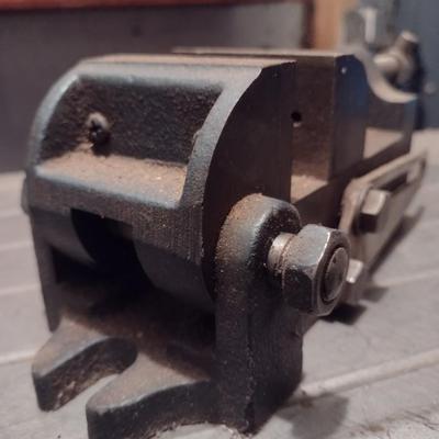 Adjustable Angle Machinist Bench Vise