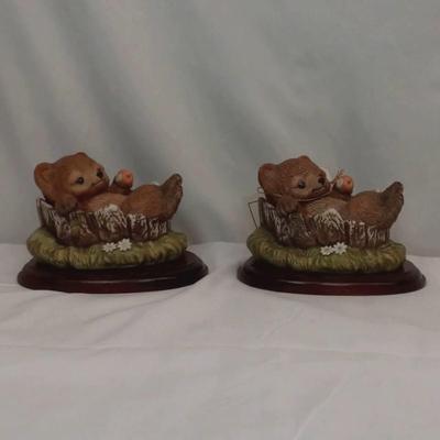 Lot of 2 Homco Masterpiece Porcelain Bear Cubs on Stumps