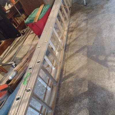 28' Aluminum Extension Ladder