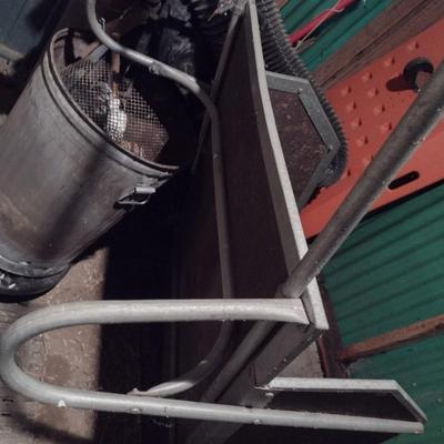 Metal Frame Wood Bin Mulch Pull Cart