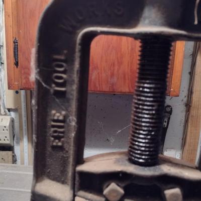 Antique Cast Iron Erie Tool Works Pipe Vise