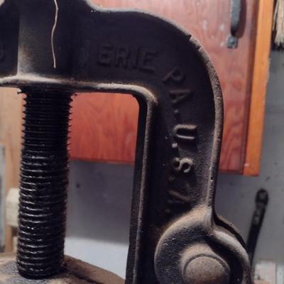 Antique Cast Iron Erie Tool Works Pipe Vise