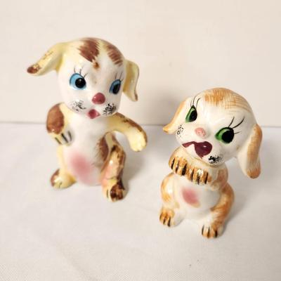 Lot #40 Vintage Salt/Pepper shakers - puppies! - Japan