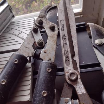 Set of Three Heavy Duty Lopers, Pruners, and Sheers