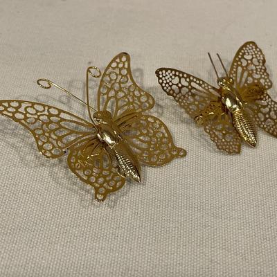 Cluster butterfly pins and screw earrings