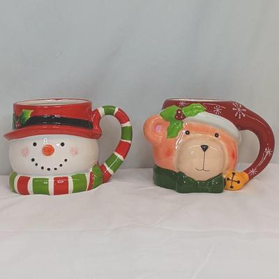 Lot of 8 New Creamic Christmas Mugs