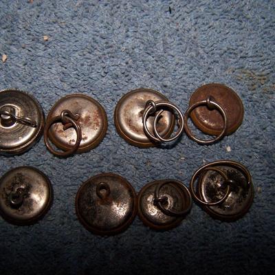 LOT 19 GREAT VINTAGE GREAT VINTAGE BRASS ADVERTISING/COMPANY BUTTONS