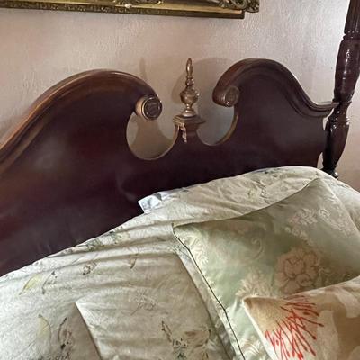 Vintage Queen Size Four Post Bed with Adjustable Mattress