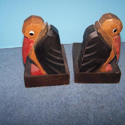 LOT 77 WONDERFUL VINTAGE CARVED PAINTED WOODEN ITEMS GERMANY--BOOKENDS