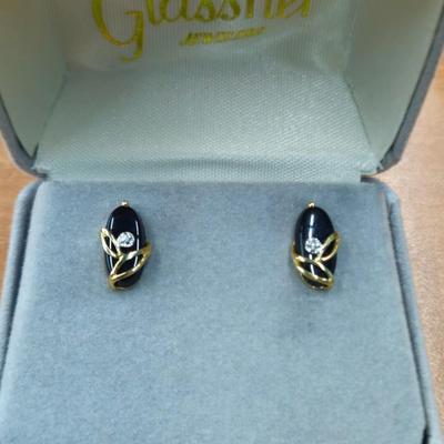 14kt gold black onyx earrings