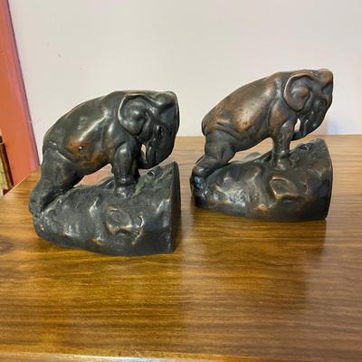 Elephant Bookends