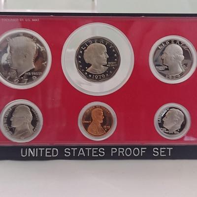 Set of Five 1979 U.S. Mint Proof Coin Sets (#294)