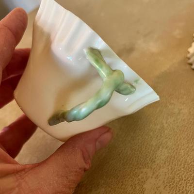 Belleek cup & sauer Pie crust edge