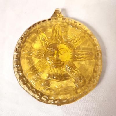 Lot #58 Art Glass SUN Sun catcher - pretty!