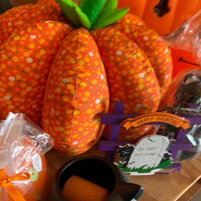 Halloween Decor Lot 1