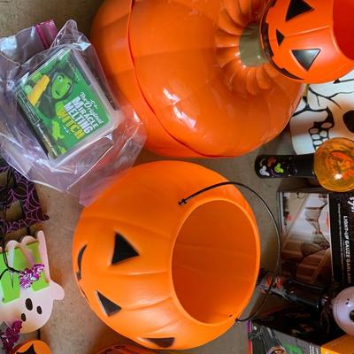 Halloween Decor Lot 2