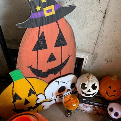 Halloween Decor Lot 2