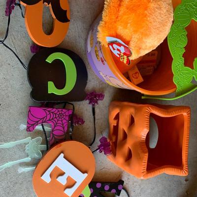 Halloween Decor Lot 2