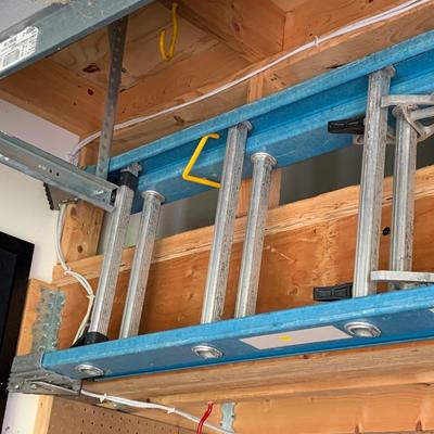 Werner 16â€™ Fiberglass Ladder