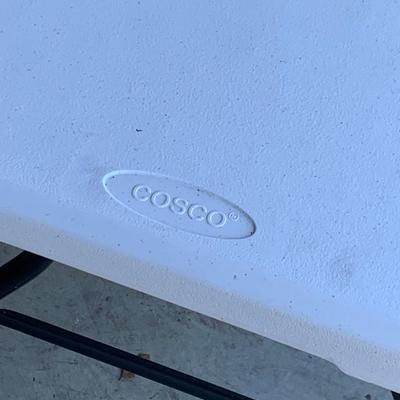 8â€™ Folding Plastic Cosco Banquet Table