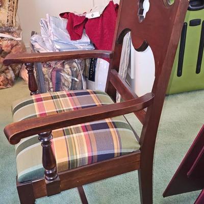 6 Antique Dining Room Chairs, 5 armless, 1 armed