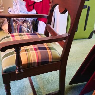 6 Antique Dining Room Chairs, 5 armless, 1 armed