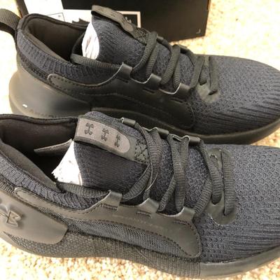 Under Armour 3.5Y Shoes *New in Box*