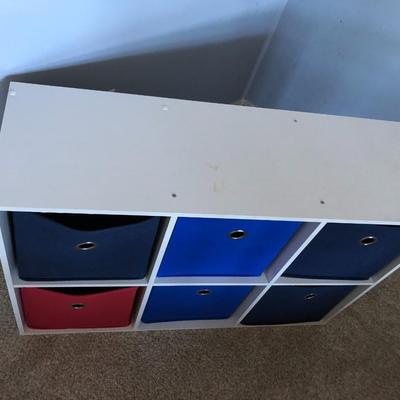 Organizer with 6 pull out soft cubes